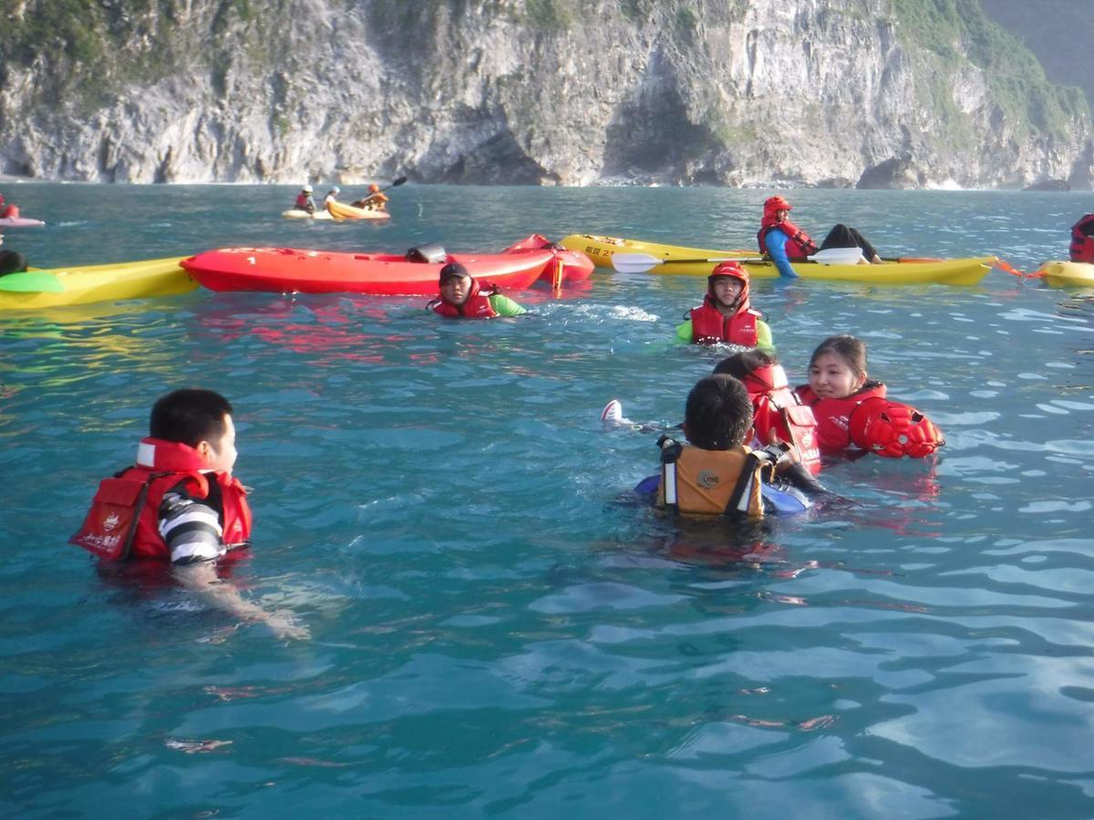 五葉松民宿-電梯民宿 近慈濟中小學及慈科大及人社院 Hualien City Luaran gambar